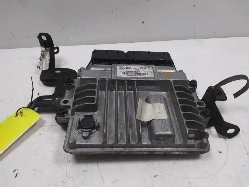 Centralita Motor Uce para Kia Cee'd