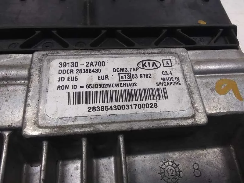 Centralita Motor Uce para Kia Cee'd