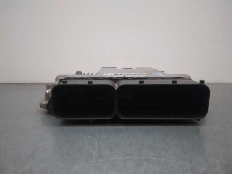 Centralita Motor Uce para Opel Insignia Berlina