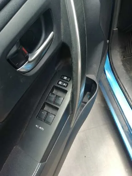 Mando Elevalunas Delantero Izquierdo para Toyota Auris