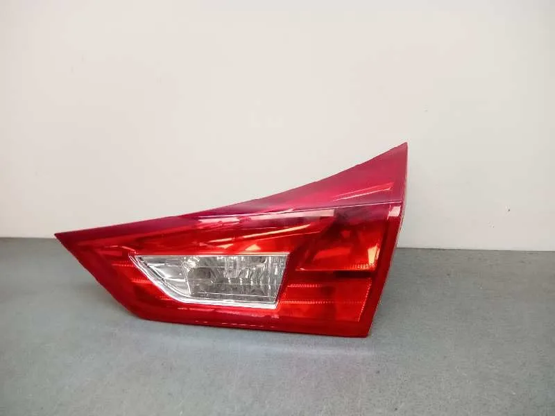 Piloto Trasero Derecho Interior para Toyota Auris