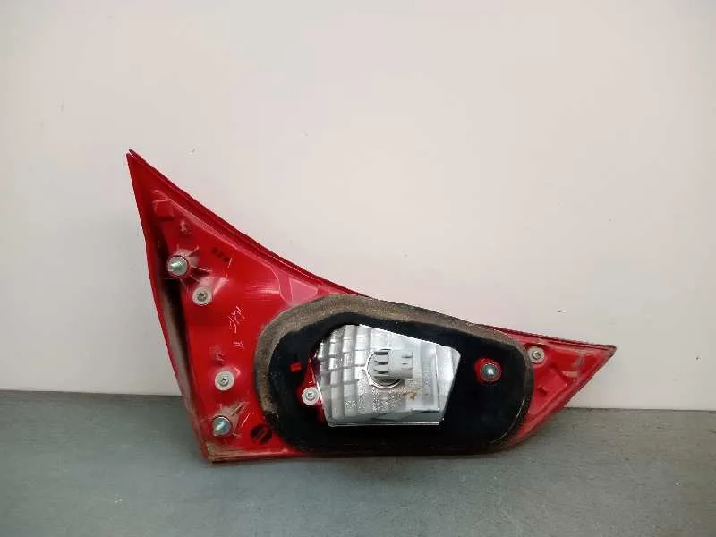 Piloto Trasero Derecho Interior para Toyota Auris