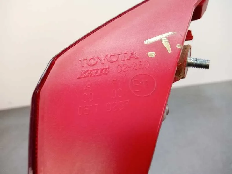 Piloto Trasero Derecho Interior para Toyota Auris