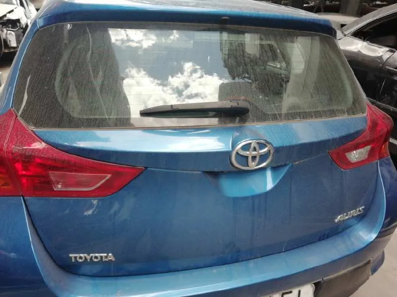 Porton Trasero para Toyota Auris