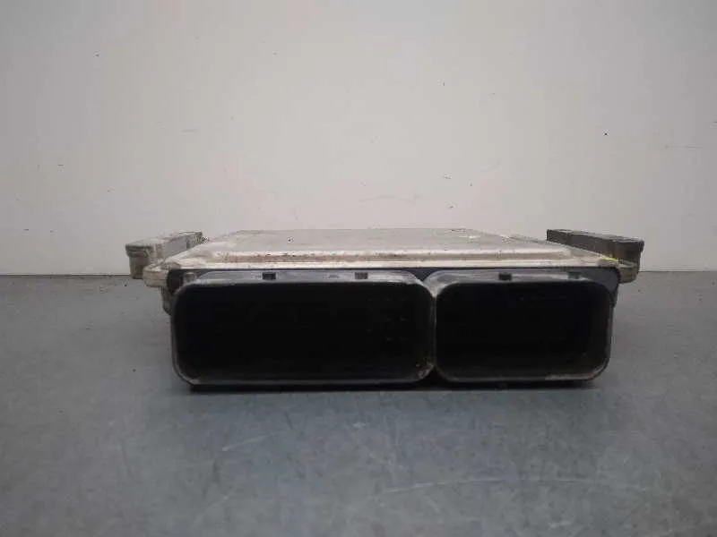 Centralita Motor Uce para Opel Astra H Berlina