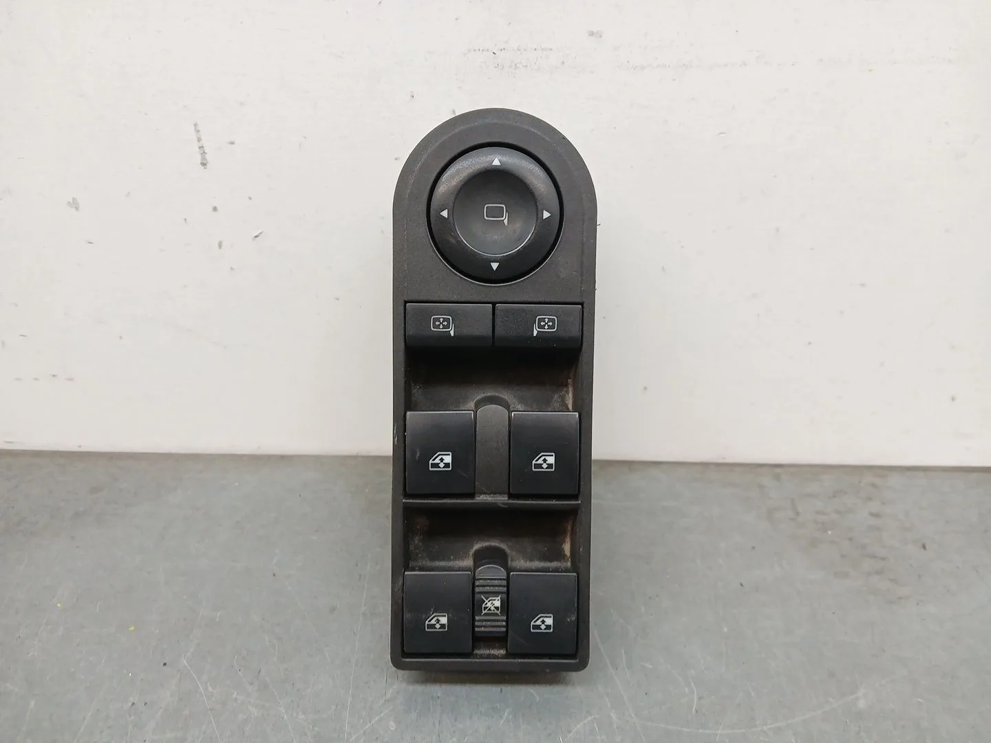 Mando Elevalunas Delantero Izquierdo para Opel Astra H Berlina