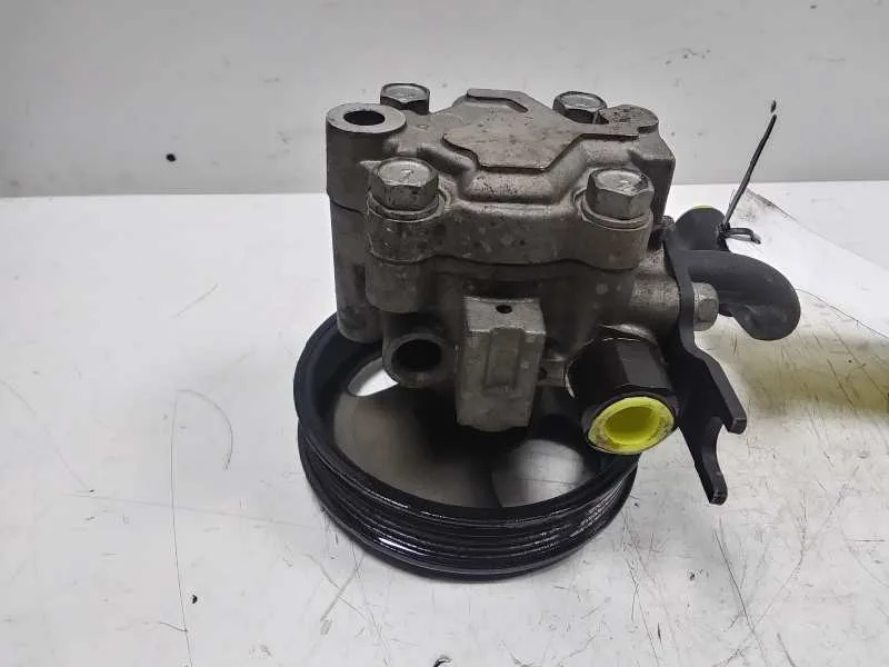 Bomba Direccion para Kia Carnival