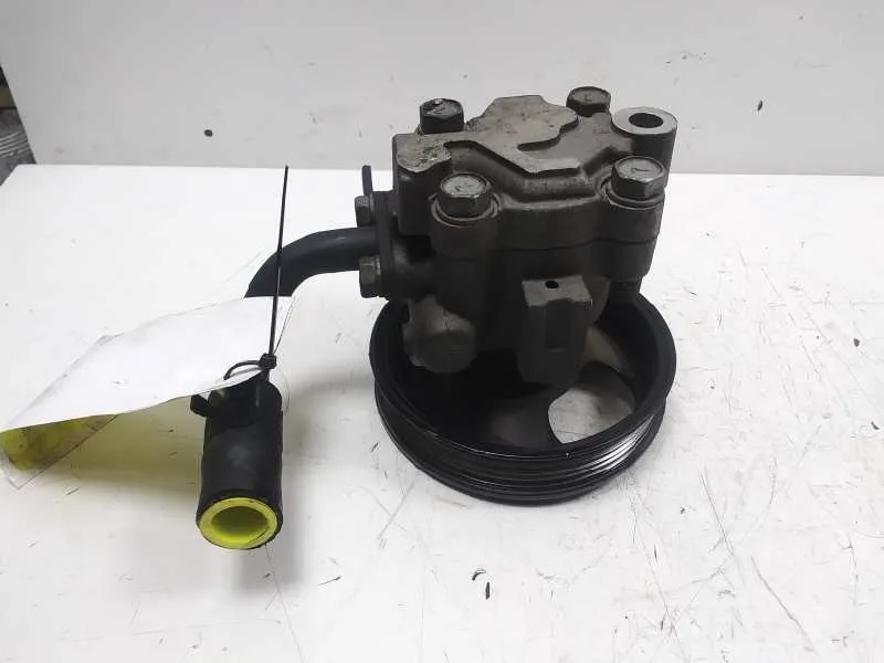 Bomba Direccion para Kia Carnival