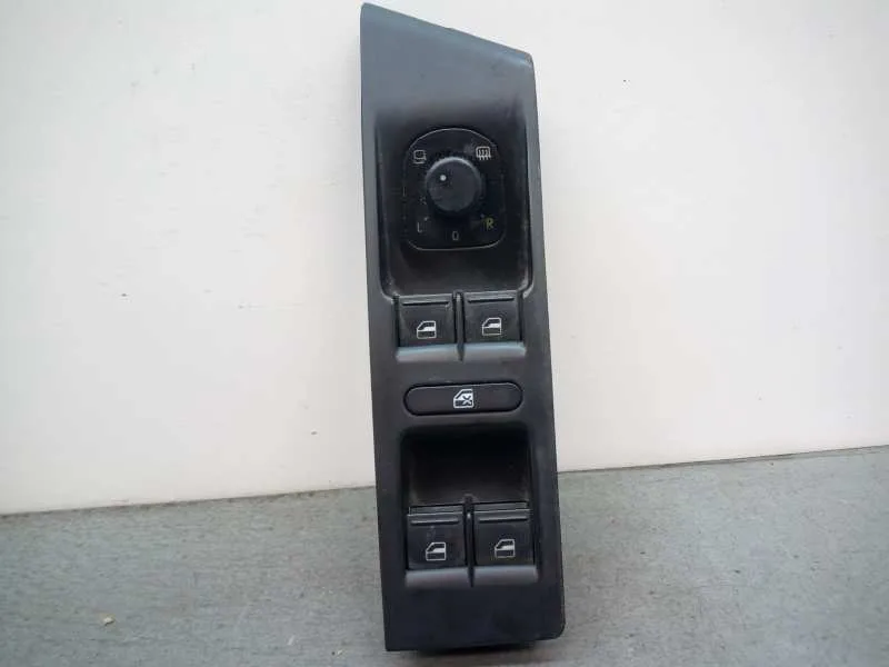 Mando Elevalunas Delantero Izquierdo para Volkswagen Passat Lim. (362)