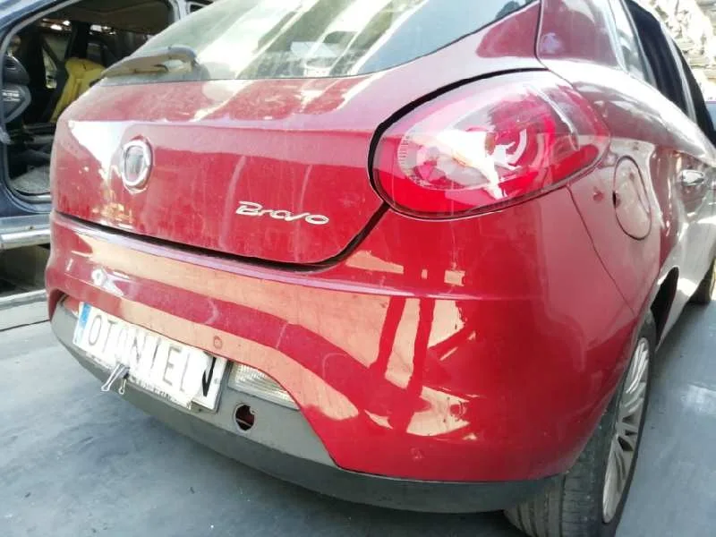 Paragolpes Trasero para Fiat Bravo (198)
