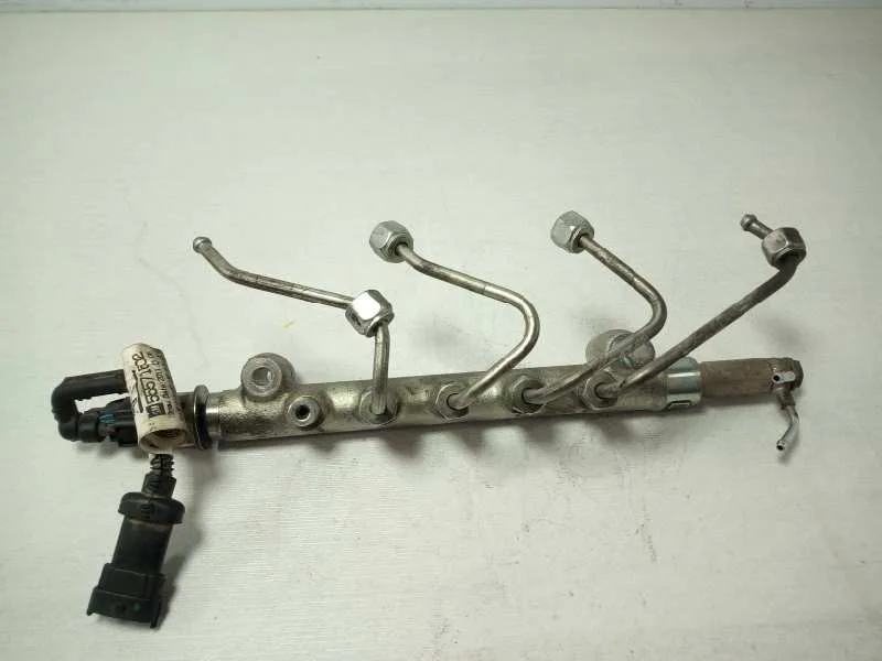 Rampa Inyectora para Opel Astra J Lim.