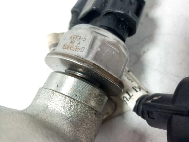 Rampa Inyectora para Opel Astra J Lim.
