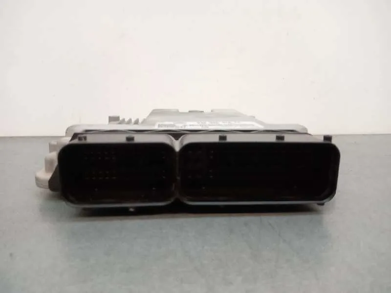 Centralita Motor Uce para Volkswagen Touran (1T1)