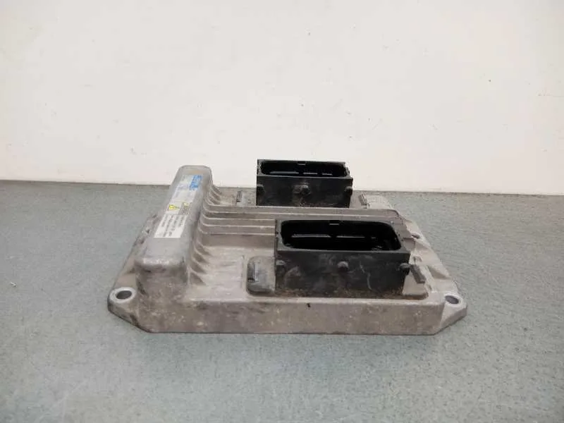 Centralita Motor Uce para Opel Meriva