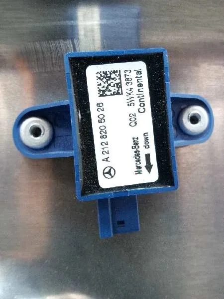 Elevalunas Delantero Derecho para Mercedes-Benz Clase E (W212) Lim.