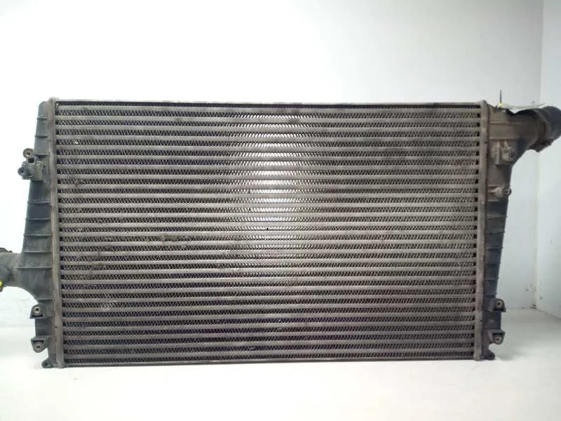 Intercooler para Audi A6 Berlina (4B2)
