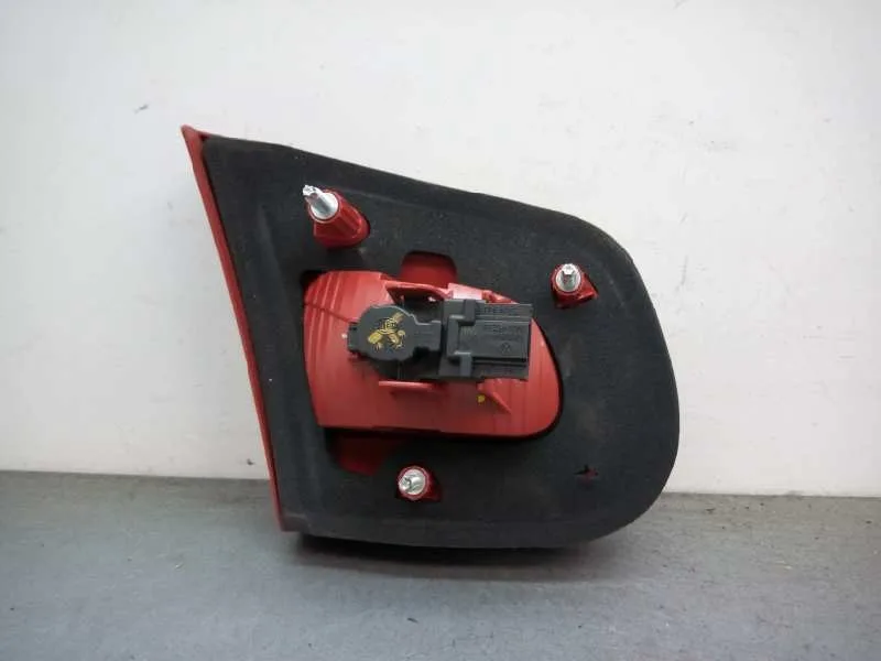 Piloto Trasero Derecho Interior para Volkswagen Eos (1F7)