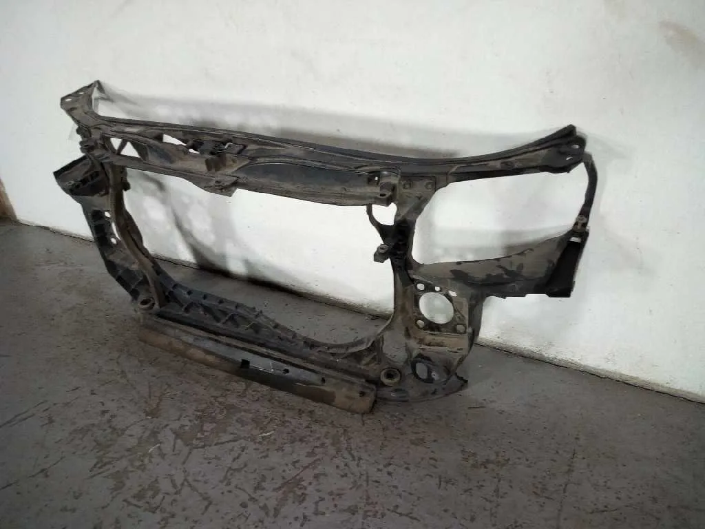 Panel Frontal para Audi A4 Avant (8E)