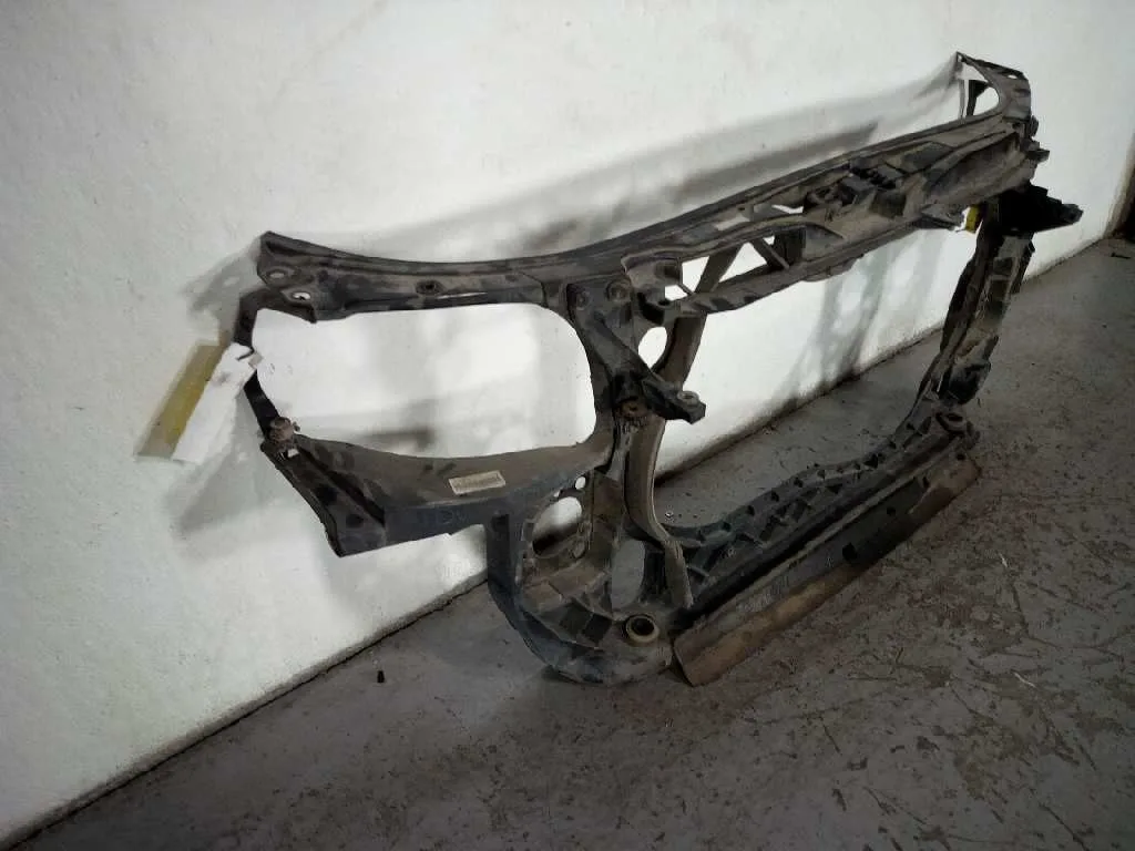 Panel Frontal para Audi A4 Avant (8E)