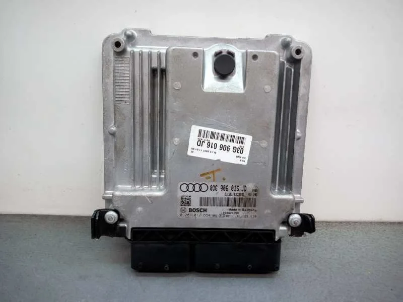 Centralita Motor Uce para Audi A4 Avant (8E)