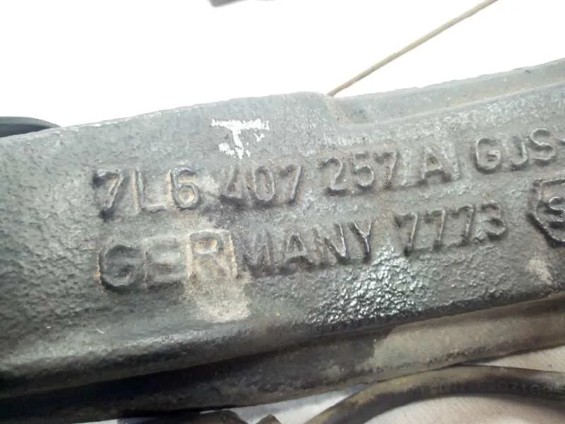 Mangueta Delantera Izquierda para Volkswagen Touareg (7La)