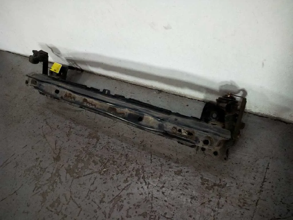Refuerzo Paragolpes Delantero para Volkswagen Touareg (7La)