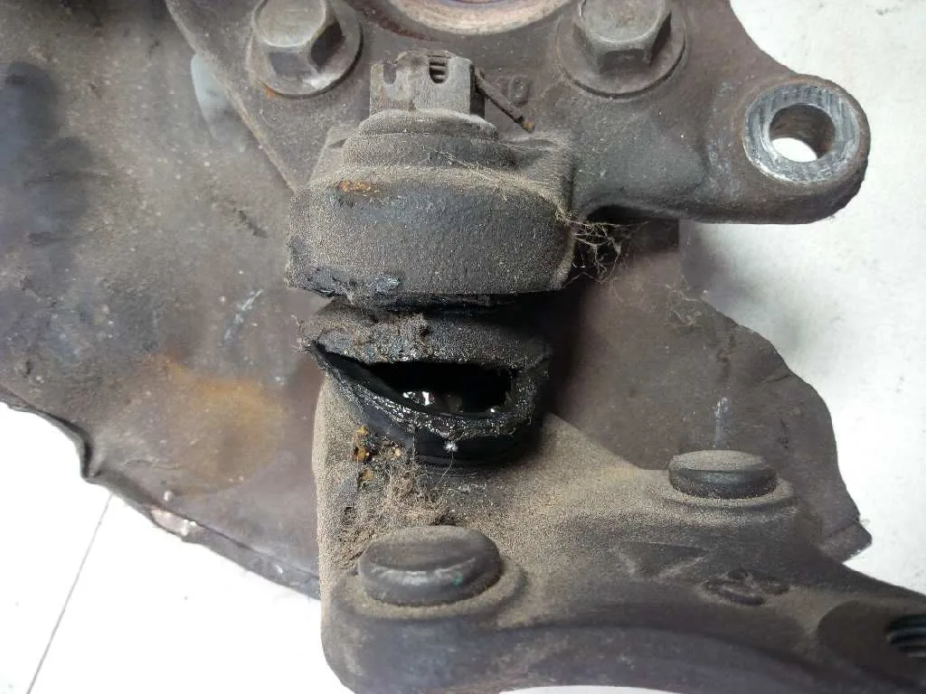 Mangueta Delantera Izquierda para Toyota Avensis Touring Sports