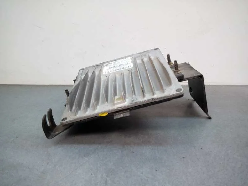 Centralita Motor Uce para Renault Scenic Ii