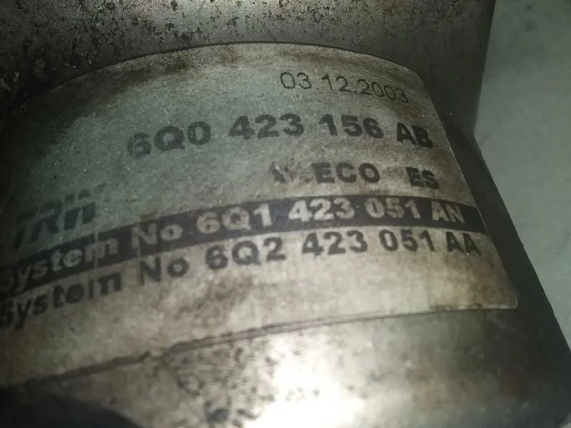 Bomba Direccion para Seat Ibiza (6L1)
