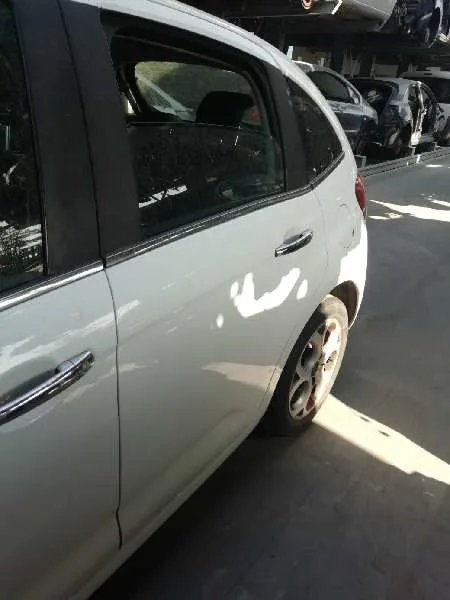 Puerta Trasera Izquierda para Citroën C3