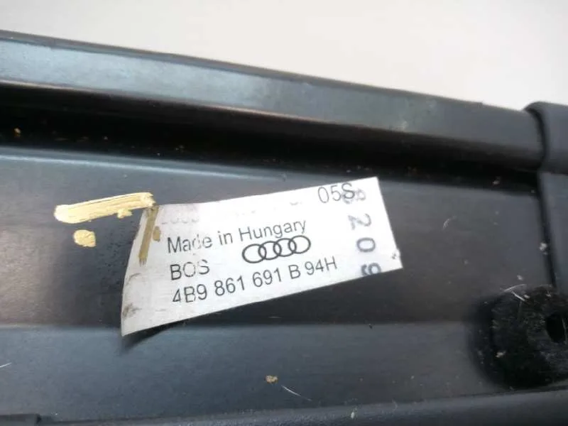 Separador De Carga para Audi Allroad Quattro (4B5)
