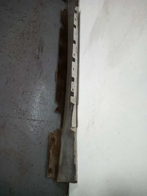 Faldon Lateral para Bmw Serie 1 Berlina (E81/E87)