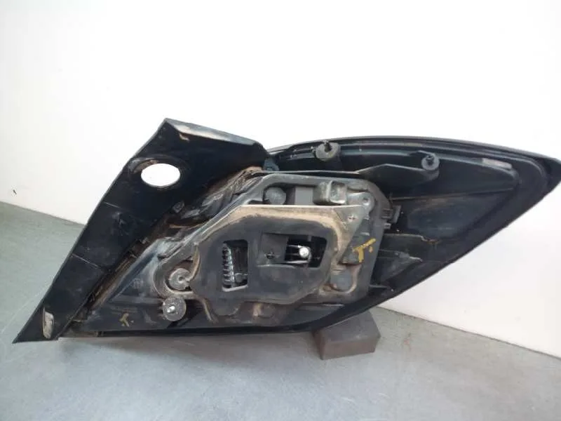 Piloto Trasero Izquierdo para Opel Astra Gtc