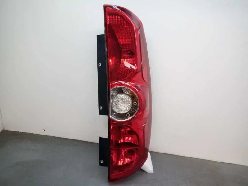 Piloto Trasero Derecho para Fiat Doblo
