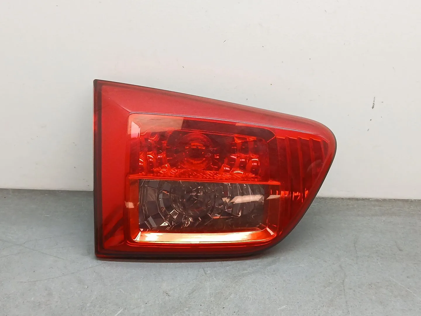 Piloto Trasero Izquierdo Interior para Peugeot 4007