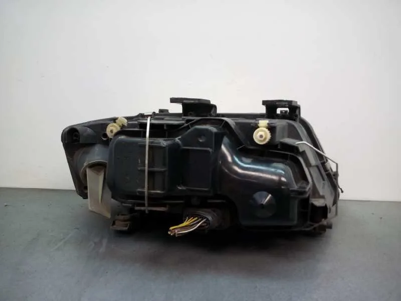 Faro Izquierdo para Audi Allroad Quattro (4B5)