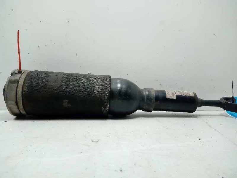 Amortiguador Delantero Izquierdo para Audi Allroad Quattro (4B5)