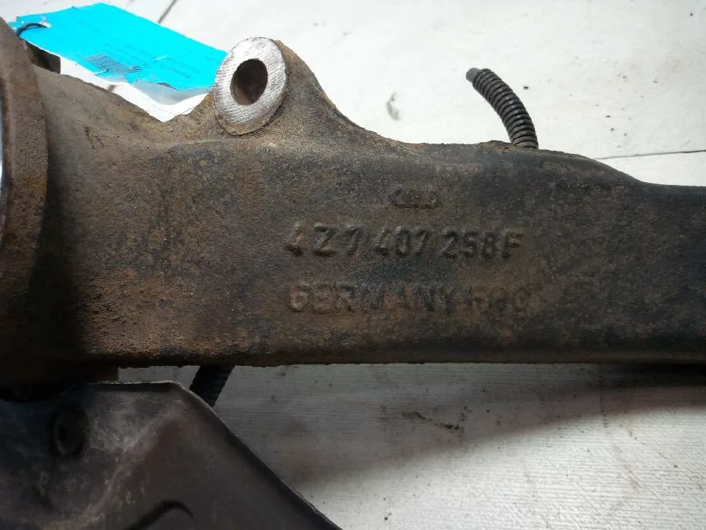 Mangueta Delantera Derecha para Audi Allroad Quattro (4B5)