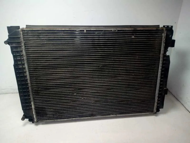 Radiador Agua para Audi A6 Avant (4B5)