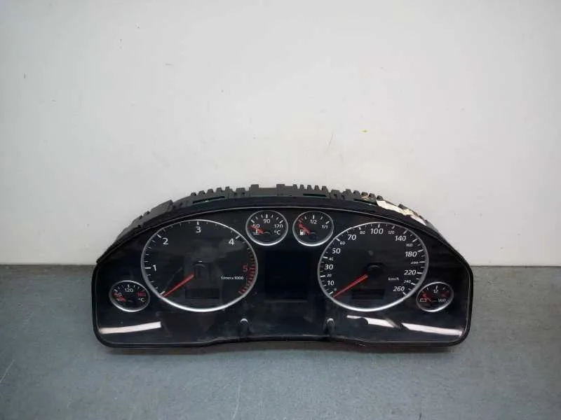 Cuadro Instrumentos para Audi A6 Avant (4B5)