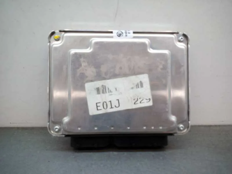 Centralita Motor Uce para Audi A6 Avant (4B5)