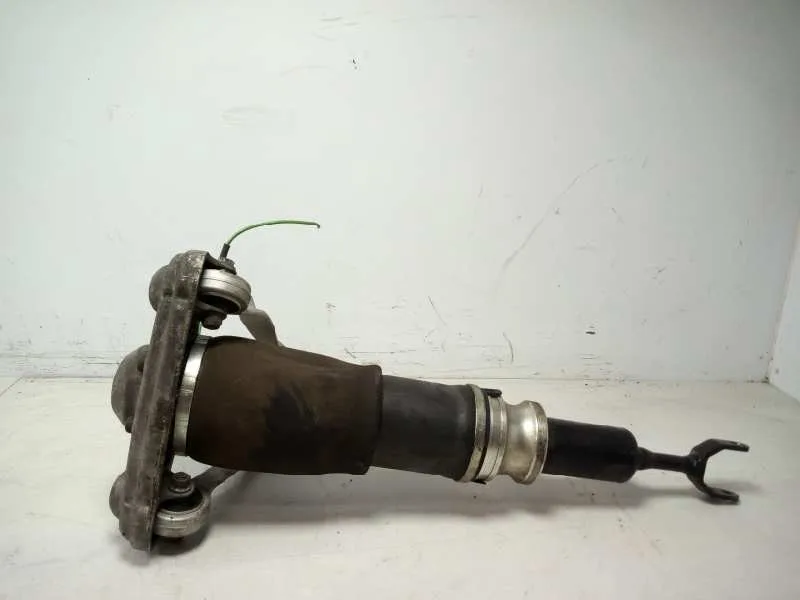 Amortiguador Delantero Derecho para Audi A6 Avant (4B5)