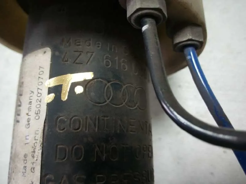 Amortiguador Trasero Derecho para Audi A6 Avant (4B5)