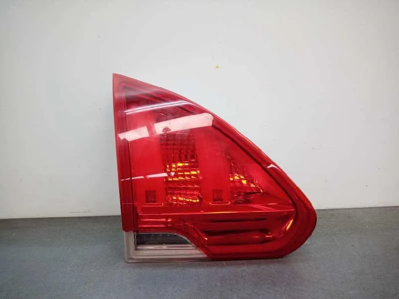 Piloto Trasero Izquierdo Interior para Peugeot 2008 (--.2013->)