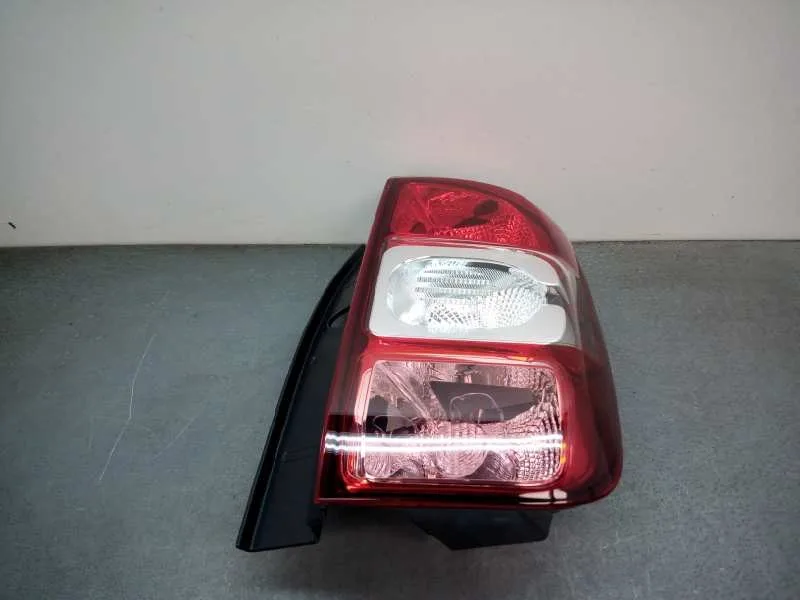 Piloto Trasero Derecho para Dacia Duster