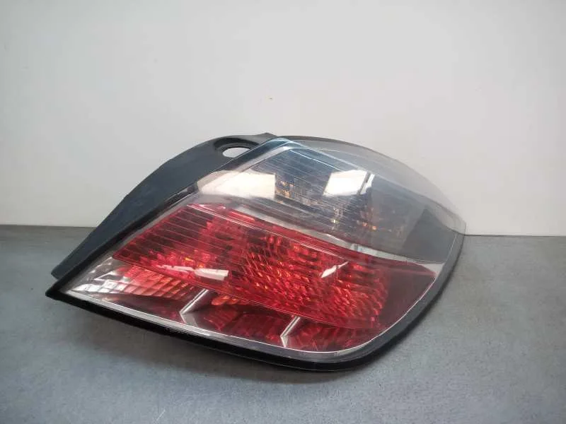 Piloto Trasero Derecho para Opel Astra Gtc