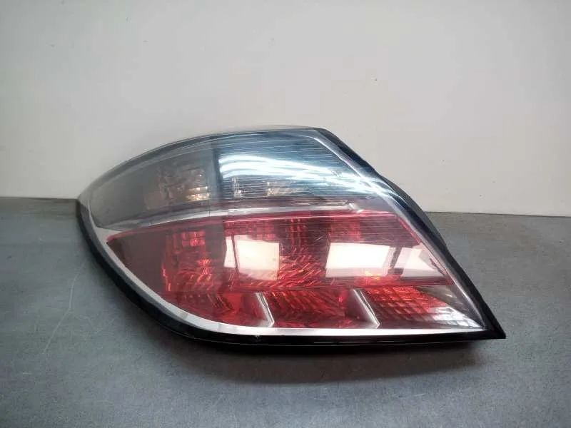 Piloto Trasero Izquierdo para Opel Astra Gtc