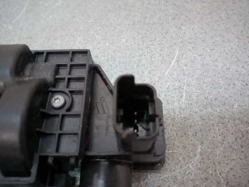 Cerradura Maletero / Porton para Peugeot 2008 (--.2013->)