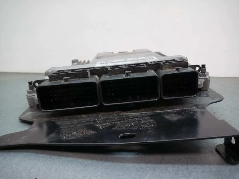 Centralita Motor Uce para Renault Scenic Iii