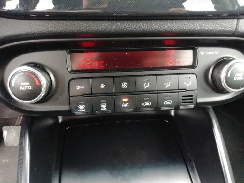 Mando Climatizador para Kia Carens ( )